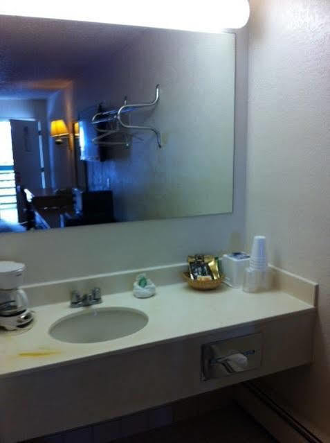 Motel 8 Rock Springs Extérieur photo